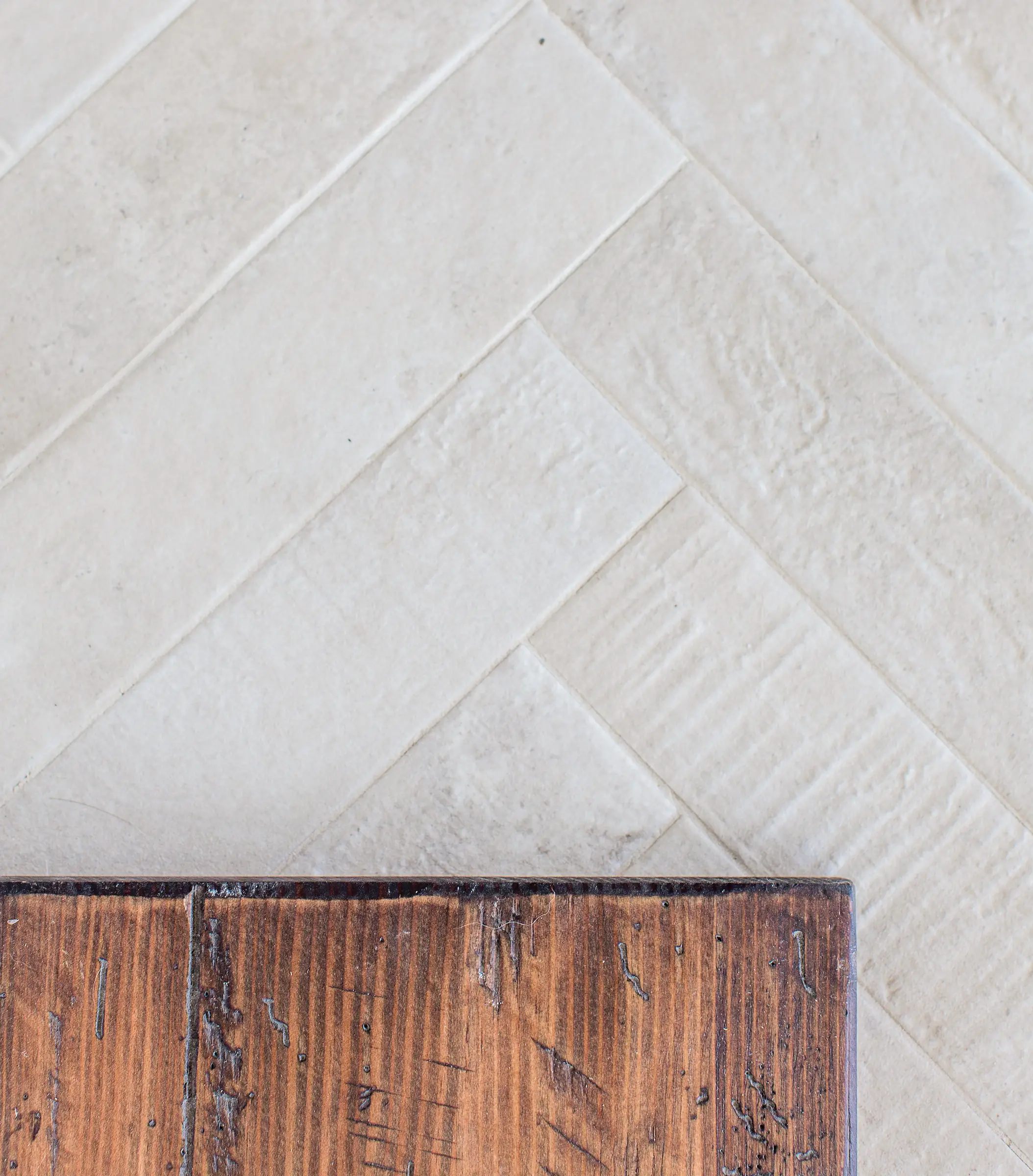 close detail wood and tile wall